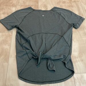 Lululemon split back tee